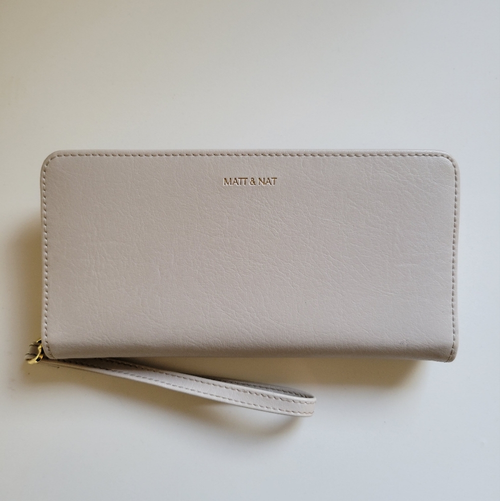 Matt & Nat Wallet With Wristlet